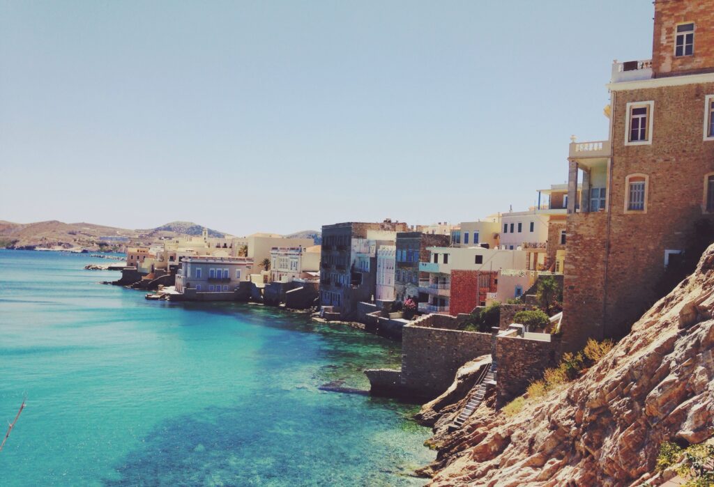 syros_zvoura.gr