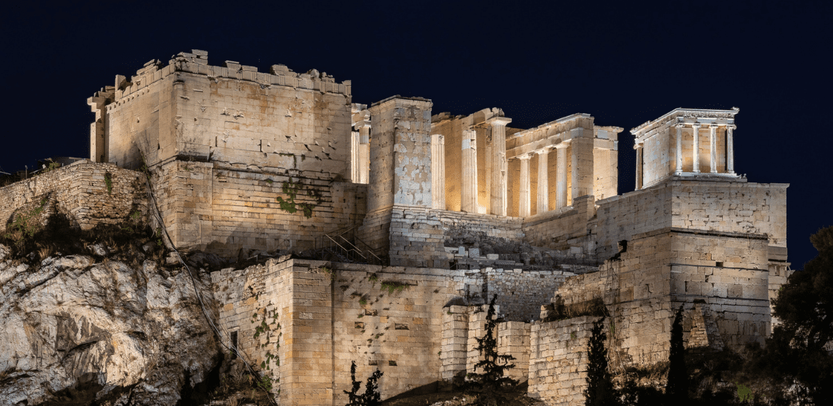 acropolis_zvoura.gr