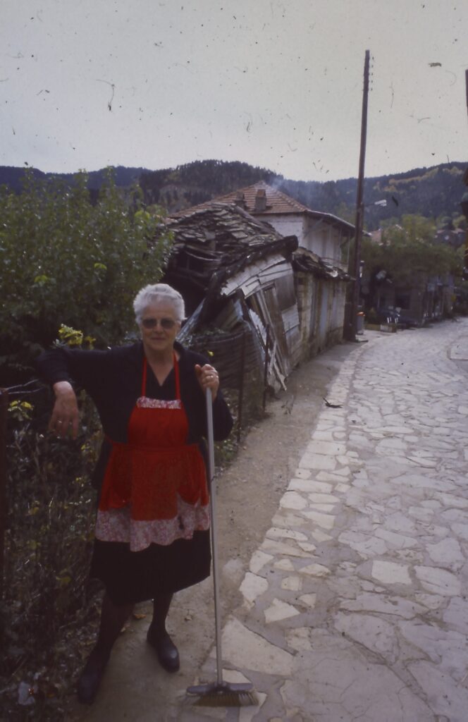 Ασήμω Καρκάνη Αντίσταση